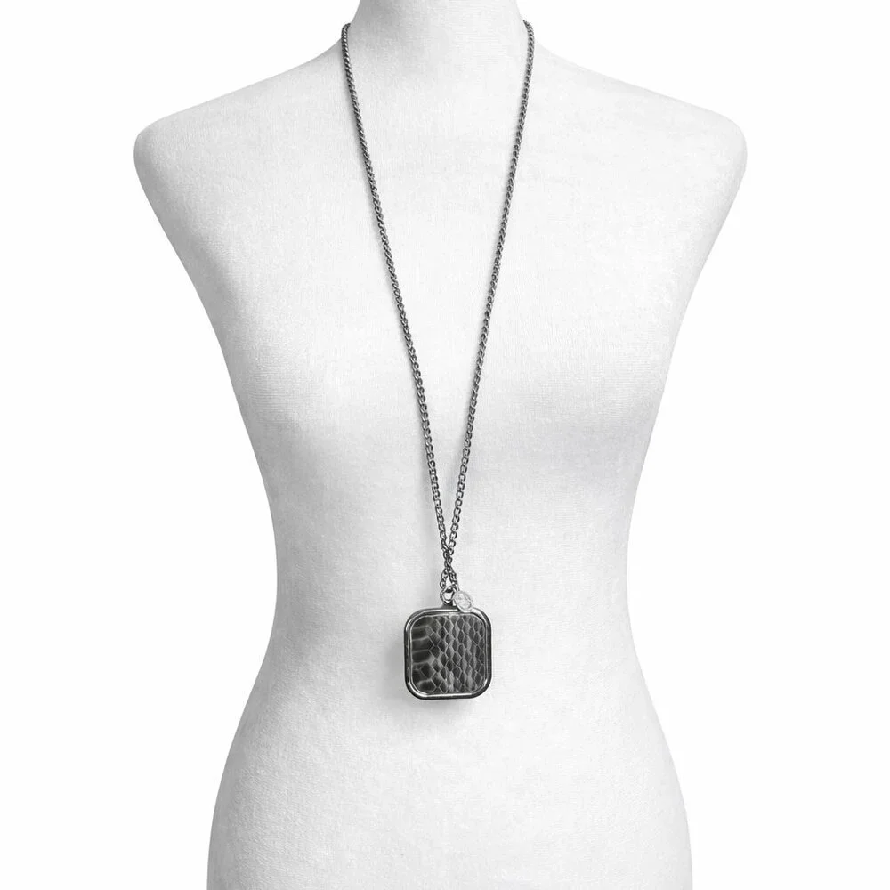 Ann Taylor Silver Chain Snakeskin Pendant Necklace 17.5